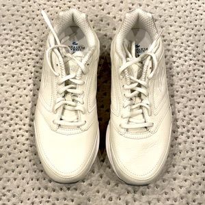 Brooks Addiction Walker, new in box, women’s size 9.5 D, wide